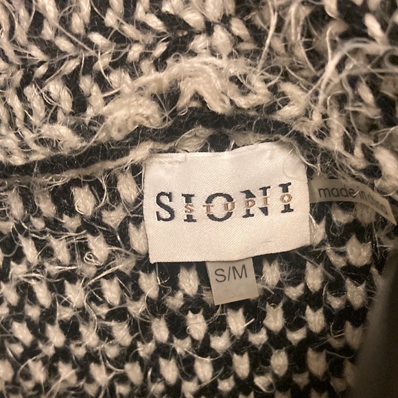 Boutique Sweater Vest Size S/M - Picture 6 of 8